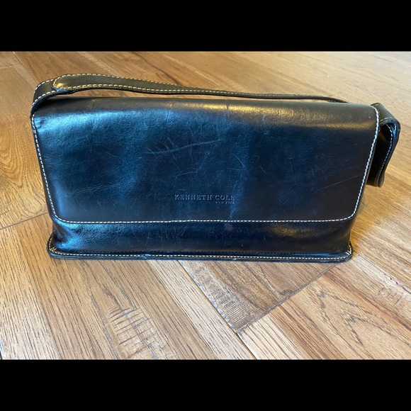 Used Kenneth Cole purse - Picture 4 of 6